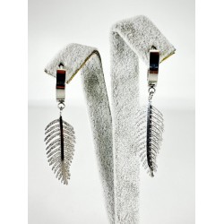 Gümüş Yaprak Detaylı Küpe